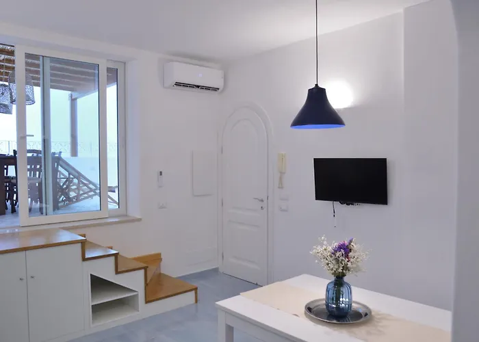 Terrazza Aragonese * Ísquia