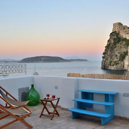 Terrazza Aragonese Apartment *